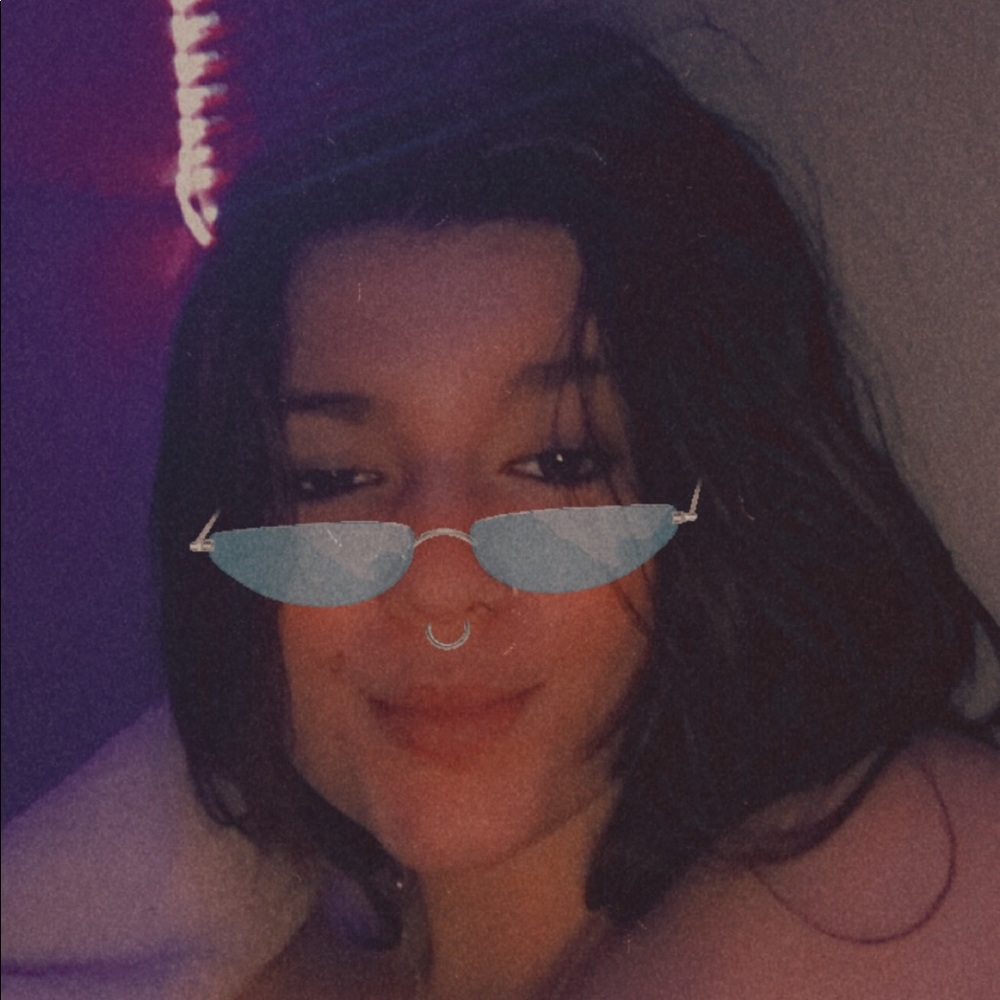 Meet your Posher, Stephanie